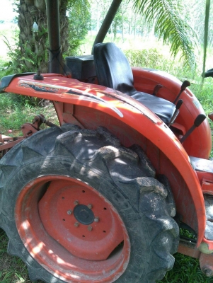 รถไถ KUBOTA  L3008. / 2 เพลา.   สนใจติดต่อ  081 - 6079515
