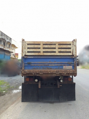 รถอีซูซุ 6 ล้อดั้ม FRR 210 แรงม้า. ปี 55.    สนใจติดต่อ  081 - 6079515