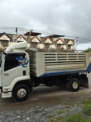 รถอีซูซุ 6 ล้อดั้ม FRR 210 แรงม้า. ปี 55.    สนใจติดต่อ  081 - 6079515