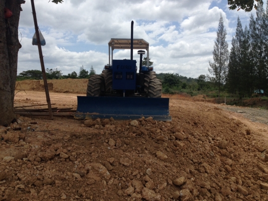 ขายรถ Ford 7840 คาลาโร่ 6 สูบ สภาพสวย ใบมีดใหม่ไคเหงหลี