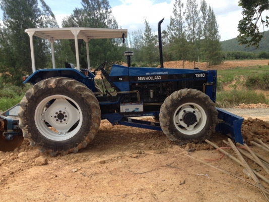 ขายรถ Ford 7840 คาลาโร่ 6 สูบ สภาพสวย ใบมีดใหม่ไคเหงหลี