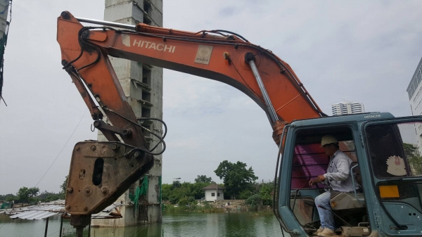 ขายอะใหล่ HITACHI EX300H-3 (ตัดแยกขายอะใหล่)