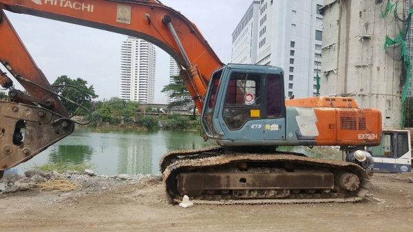 ขายอะใหล่ HITACHI EX300H-3 (ตัดแยกขายอะใหล่)