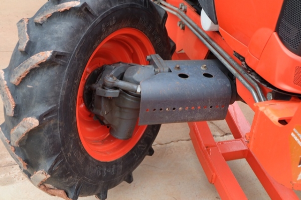 ขายรถไถรุ่น L4708 ดาวน์ 10,000 บาท พร้อมใบมีด ผานพรวน มีเอกสารพร้อมโอน รถสวยพร้อมใช้งาน