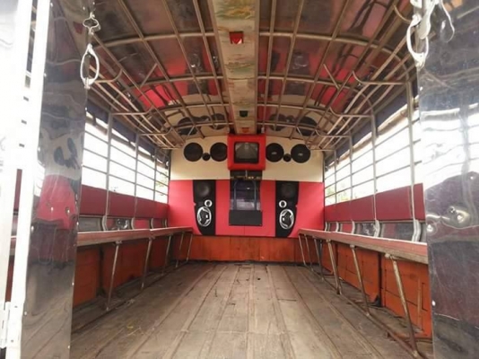 ขายรถโดยสาร 115แรง ปี36 รถสวยสภาพดี มีแอร์ เครื่องเสียงชุดใหญ่ จอคาราโอเกะ เอกสารถูกต้อง เล่มทะเบียนพร้อมโอน ราคา430,000 สนใจโทร 090-8588220คุณนะ 093-3258446คุณบิว หรือเข้าดูสินค้าอื่นๆได้ที่ www.narong2truck.com หรือ www.truck.in.th/498 หรือเพจFacebook ณ