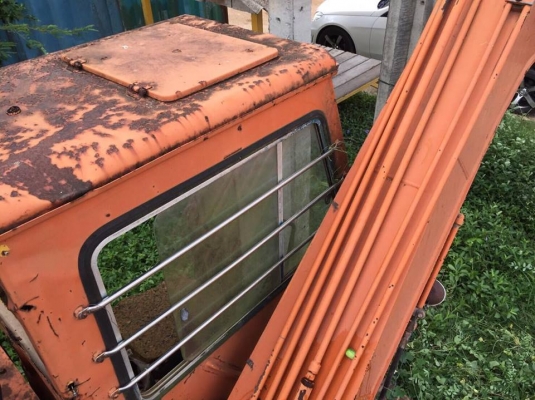 รถขุดขนาด 60 HITACHI UH025 สภาพยังไม่พร้อมใช้