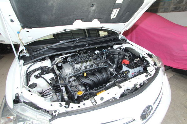 Toyota altis 1.6e CNG โรงงาน