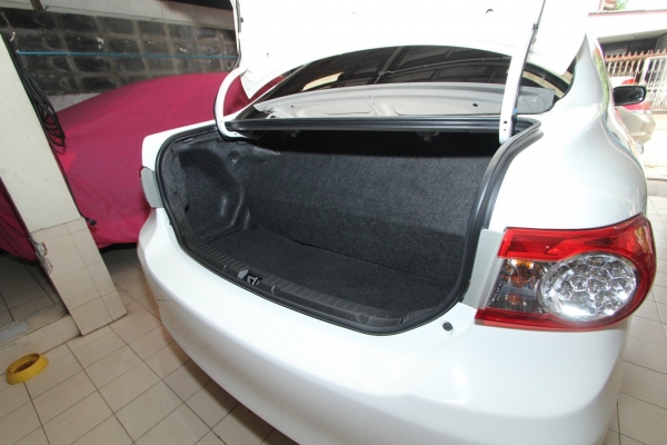 Toyota altis 1.6e CNG โรงงาน