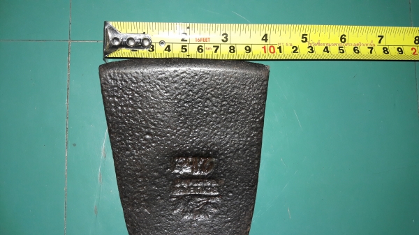 ขายจอบหงอนโบราณตราตา 2 lbs. Made in Germany.มือสอง