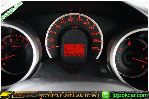 2011 HONDA JAZZ1.5 i-VTEC V