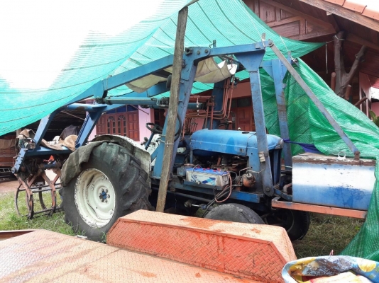 ขาย 185.000 รถคีบพร้อมใช้งาน ford. Super.