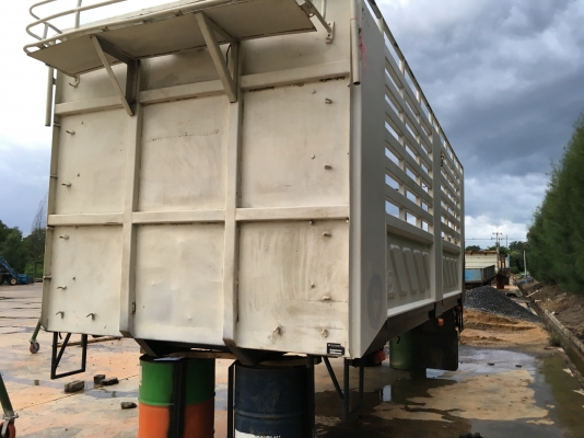 ขายกะบะล่องสามมิตรไม่ดั้ม  ยาว6.20  สภาพพร้อมใช้ไม่ผุ มีอยู่4ลูก