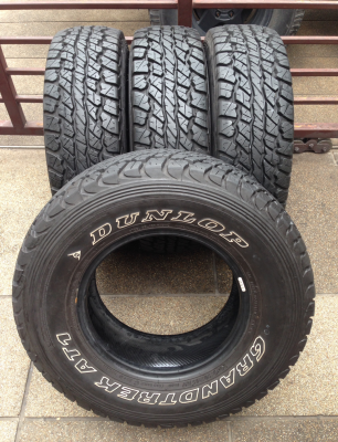 ยาง All Dunlop 30 9.5 R15 กลางปี14 ดอกเต็ม ราคาไม่แพง