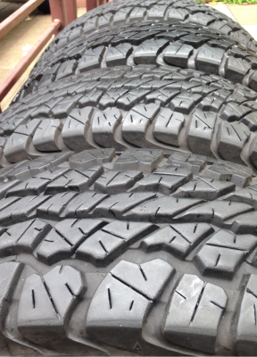 ยาง All Dunlop 30 9.5 R15 กลางปี14 ดอกเต็ม ราคาไม่แพง