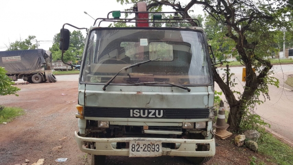 ขาย 10 ล้อ 2 เพลา ISUZU ROCKY 195 ติดเครนท้องวี UNIC 5 ตัน 5 ปลอก คัสซีสวยตลอดเส้น เล่มทะเบียนพร้อมโอน ขาย 10 ล้อ 2 เพลา ISUZU ROCKY 195 ติดเครนท้องวี UNIC 5 ตัน 5 ปลอก คัสซีสวยตลอดเส้น เล่มทะเบียนพร้อมโอน