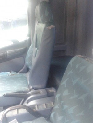 ขายรถ 6 ล้อ ฮีโน่ ตู้แห้ง  ใช้CNG ขายตามสภาพ