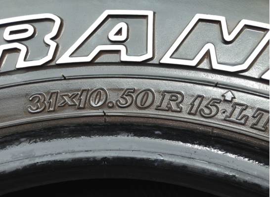 ยาง All Dunlop 31 10.5 R15 ปี12 ราคาไม่แพง