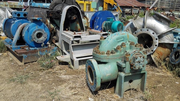 ** สิ้นสุดการรอระบายน้ำ!! ** ปั้มน้ำเข้าสวนนาไร่ส่งสปริงเกอร์ขึ้นเขาลงห้วยป้องกันน้ำท่วมมาเลือกได้เลย!!