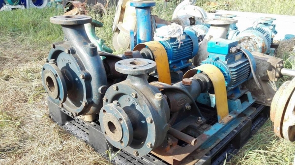 ** สิ้นสุดการรอระบายน้ำ!! ** ปั้มน้ำเข้าสวนนาไร่ส่งสปริงเกอร์ขึ้นเขาลงห้วยป้องกันน้ำท่วมมาเลือกได้เลย!!