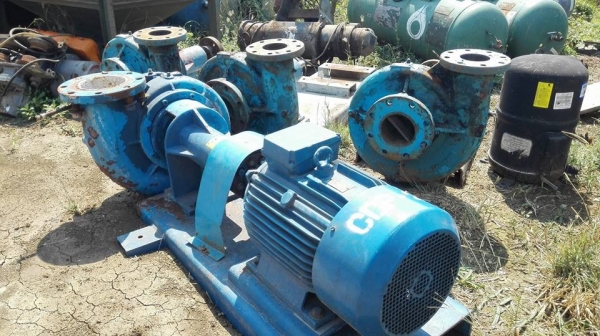 ** สิ้นสุดการรอระบายน้ำ!! ** ปั้มน้ำเข้าสวนนาไร่ส่งสปริงเกอร์ขึ้นเขาลงห้วยป้องกันน้ำท่วมมาเลือกได้เลย!!