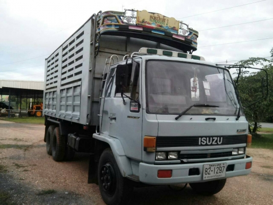 ร๊อคเล็ก 175  2 เพลา ตั้มเกษตร สนใจติดต่อ 081-7180574