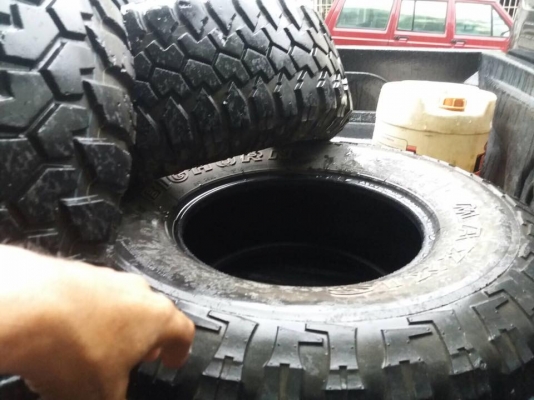 ขายยาง  maxxis bighorn 4 เส้น 285/75/16 ราคา5,000 บาท