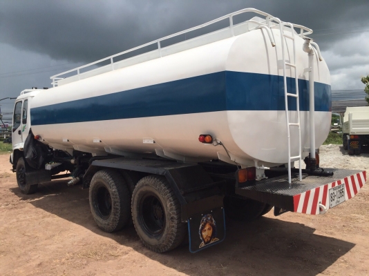 "1,100,000"ขายคับรถน้ำสิบล้ออีสุ195เเรงปี39 2เพลาถัง18,000ลิตรTel.0909758978ชายตู่ พร้อมใช้คับ