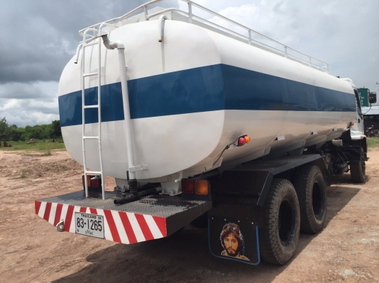 "1,100,000"ขายคับรถน้ำสิบล้ออีสุ195เเรงปี39 2เพลาถัง18,000ลิตรTel.0909758978ชายตู่ พร้อมใช้คับ