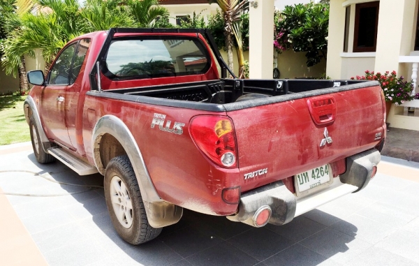 ^^ Live พึ่งมาครับ ยังมะได้ล้าง ออกรถ 2900 เหมือนเดิม รีบเลย ^^