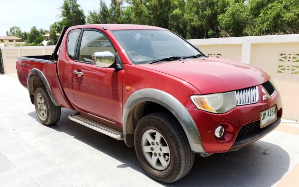 ^^ Live พึ่งมาครับ ยังมะได้ล้าง ออกรถ 2900 เหมือนเดิม รีบเลย ^^