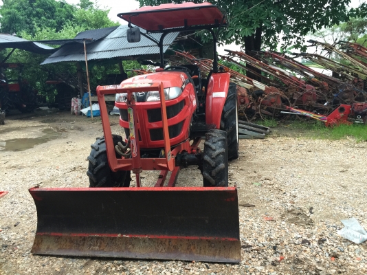 ขายรถไถยันมาร์ EF393T สวยๆเดิมๆพร้อมใช้งาน ขายพร้อมอุปกรณ์ครบชุด สนใจติดต่อ 081-9136451 คุนโบว์