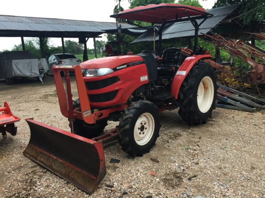 ขายรถไถยันมาร์ EF393T สวยๆเดิมๆพร้อมใช้งาน ขายพร้อมอุปกรณ์ครบชุด สนใจติดต่อ 081-9136451 คุนโบว์