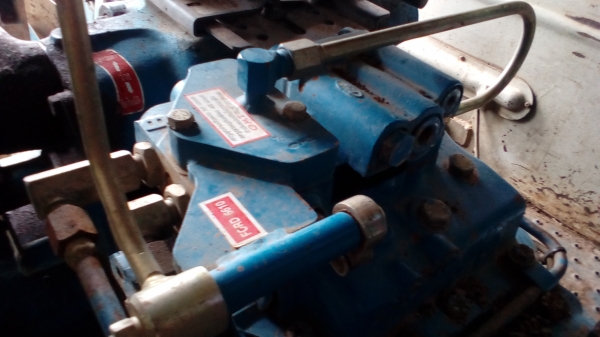 ขายรถไถFORD รุ่น6610 เสื้อลาย 4*4คานหน้าคาลาโล่ สวยเดิมพร้อมใช้งานเอกสารเล่มทะเบียน