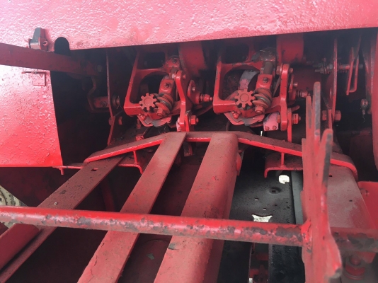 ขายเครื่องอัดฟาง Newholland 366 (N366)เช็คพร้อมใช้ ราคาถูก