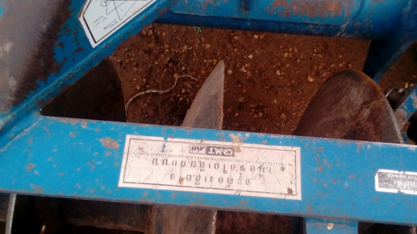 ขาย  หางไถ8X26  สำหรับรถไถใหญ่  0810076640