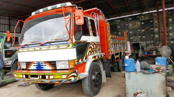 ขายรถ MITSUBISHI FUSO MMTFK458GVC ดั้มดิน  เครื่อง6D17 210 แรงม้า เครื่องดี เกียร์ดี เพลาบุ๋ม พวงมาลัยเพาเวอร์ เบรคทิฟฟี่  คัสซีสวยตลอดเส้น ยางใหม่ 6 เส้น ภายในเก๋งสวย แอร์หนาว กระบะ ยาว 3.80ม. ,กว้าง 2.35ม.  รถพร้อมใช้งาน เอกสารพร้อมโอน