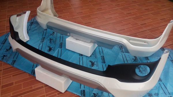 ขาย สเกิร์ตหน้า - หลัง สีขาวมุกใส่รถฟอร์จูนเนอร์    สนใจติดต่อ 08 4056 0785