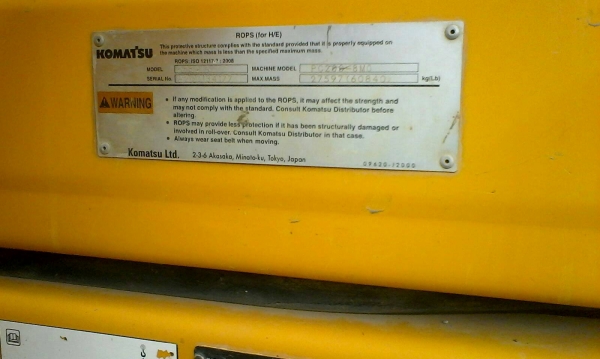 ขาย 2,280,000 Komatsu  PC 200-8 MO ทำงาน 5,045 ชั่วโมง รถสวยเหมือนใหม่เอกสารทะเบียน 090-772-3710 090-772-3708