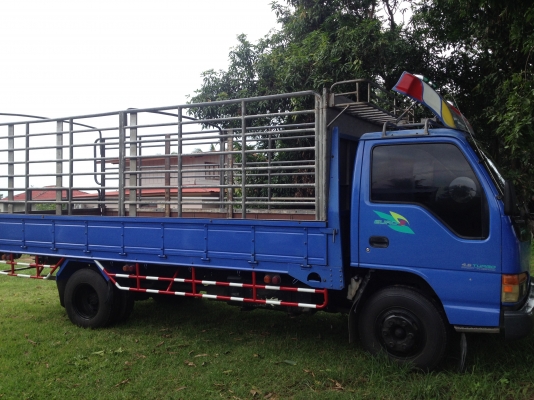ISUZU NPR 130แรงปี46 ยาว5เมตร