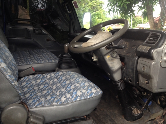 ISUZU NPR 130แรงปี46 ยาว5เมตร