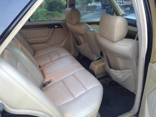 ขาย benz E280 สีดำ ปี91 เครื่องJ LPG ภายในสวย พร้อมใช้