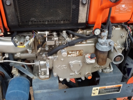 ปัญญาแทรคเตอร์..จัดมาให้ครับ ด่วน!!!คูโบต้า KRT140 พร้อมใบมีดคานล่าง พร้อมผาน3 รถไร่สีเดิมๆ