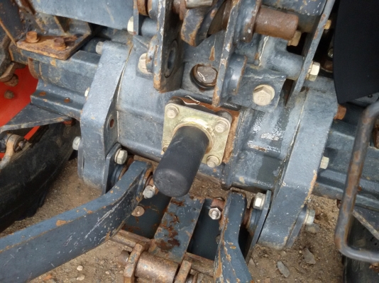 ปัญญาแทรคเตอร์..จัดมาให้ครับ ด่วน!!!คูโบต้า KRT140 พร้อมใบมีดคานล่าง พร้อมผาน3 รถไร่สีเดิมๆ