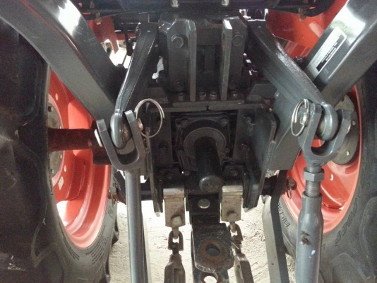 คูโบต้า B2140 4 WD ทำงาน 140 ชั่วโมง จด ส.ค.2557