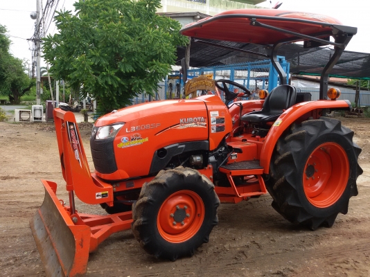 ปัญญาแทรคเตอร์..จัดมาให้ครับ ด่วน!!!คูโบต้า L3608SP พร้อมใบมีดคานล่างFD163 ทำงาน482ชม.รถไร่สีเดิมๆ เล่มทะเบียนพร้อม จัดส่ง อ.เมือง จ.ตาก