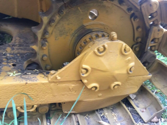 ขายรถแทรกเตอร์ D-5-D ตีนเป็ดช่วงล่าง สวยรถพร้อมใช้งาน ขายรถแทรกเตอร์ D-5-D ตีนเป็ดช่วงล่าง สวยรถพร้อมใช้งาน