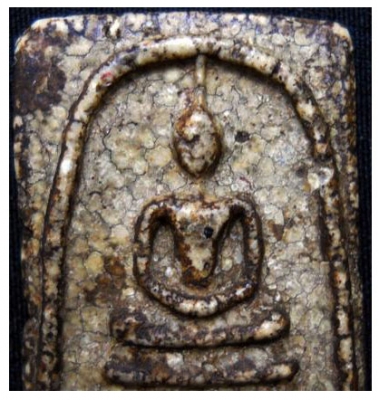 พระสมเด็จวัดระฆังพิมพ์ใหญ่ รหัส A045 เนื้องามๆ แตกลายสวยตามธรรมชาติ