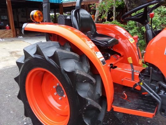 คูโบต้า L3608SP 4 WD  ตัวเปล่า ทำงาน 187 ชั่วโมง ปี 2558