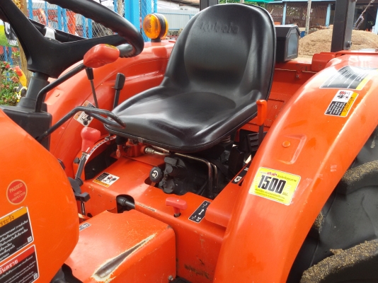 ปัญญาแทรคเตอร์..จัดมาให้ครับ ด่วน!!!คูโบต้า L3608SP พร้อมใบมีดคานล่างFD163พร้อมผาน6&times;22 ทำงาน271ชม.รถไร่สีเดิมๆ เล่มทะเบียนพร้อม