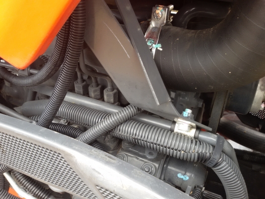 ปัญญาแทรคเตอร์..จัดมาให้ครับ ด่วน!!!คูโบต้า L3608SP พร้อมใบมีดคานล่างFD163พร้อมผาน6&times;22 ทำงาน271ชม.รถไร่สีเดิมๆ เล่มทะเบียนพร้อม